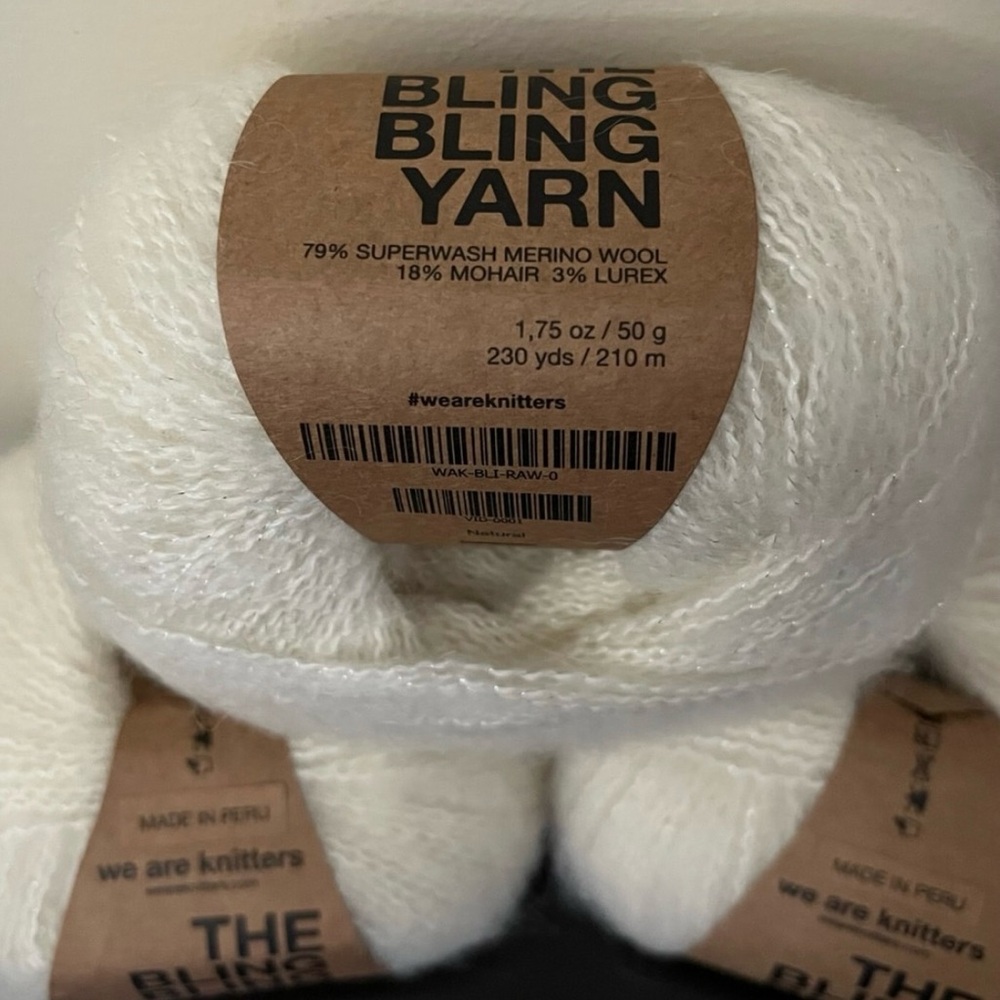 We Are Knitters - The Bling Bling Yarn - Picture 4 of 8
